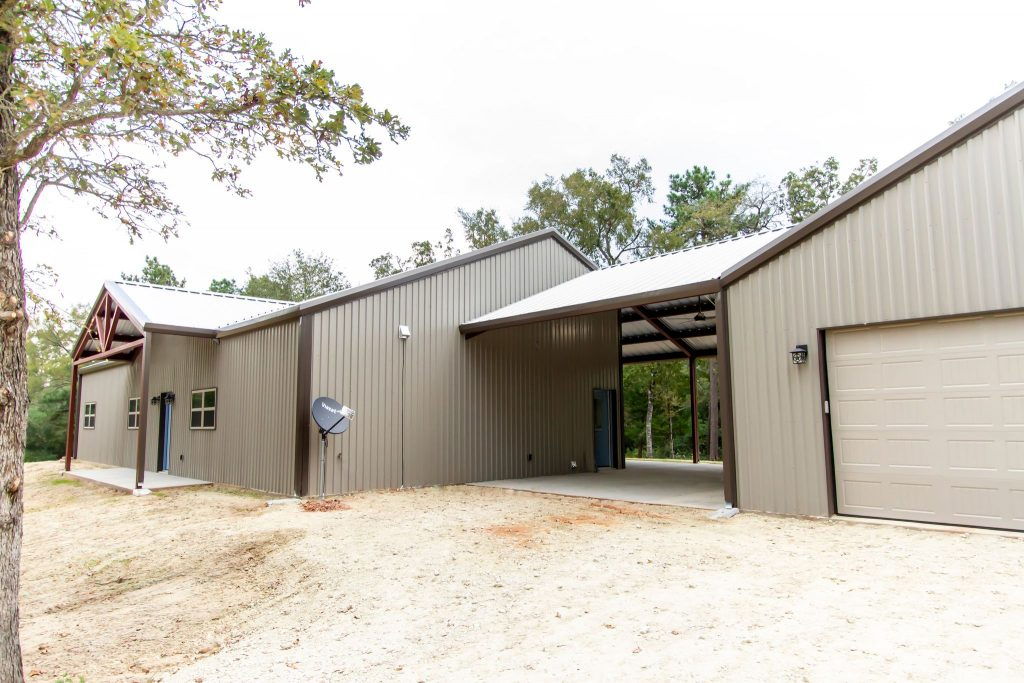 College Station New Barndominium Home Builder with attached garage