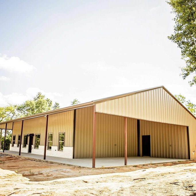 Huntsville Texas Barndominium Builder with carport